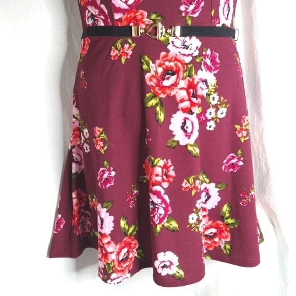 CRAVE Fame Floral Dress EUC ❤️ - Picture 4 of 11